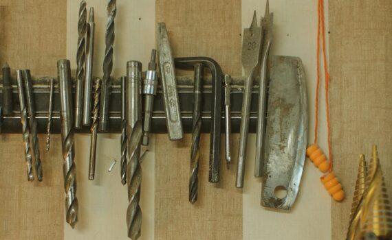 Best magnetic tool holder