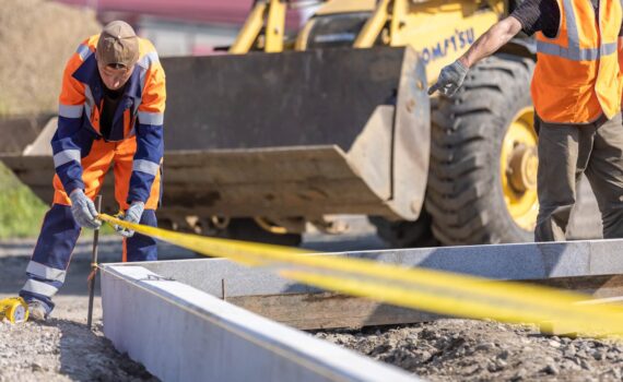 Best outdoor laser measuring tool