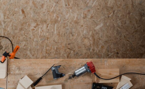 How long do router bits last