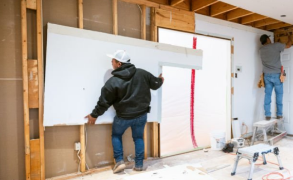 How to cut drywall cleanly