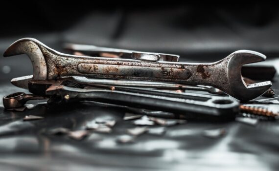 How to keep rust off metal