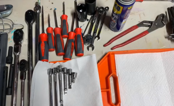 How to keep tools from rusting in truck toolbox